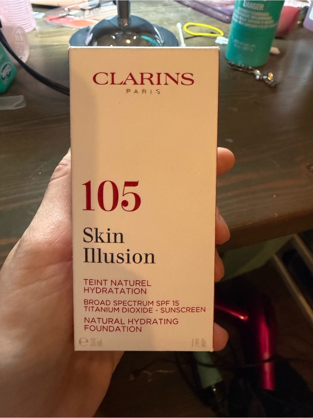 Clarins Skin Illusion Foundation 105 - Cream Shade